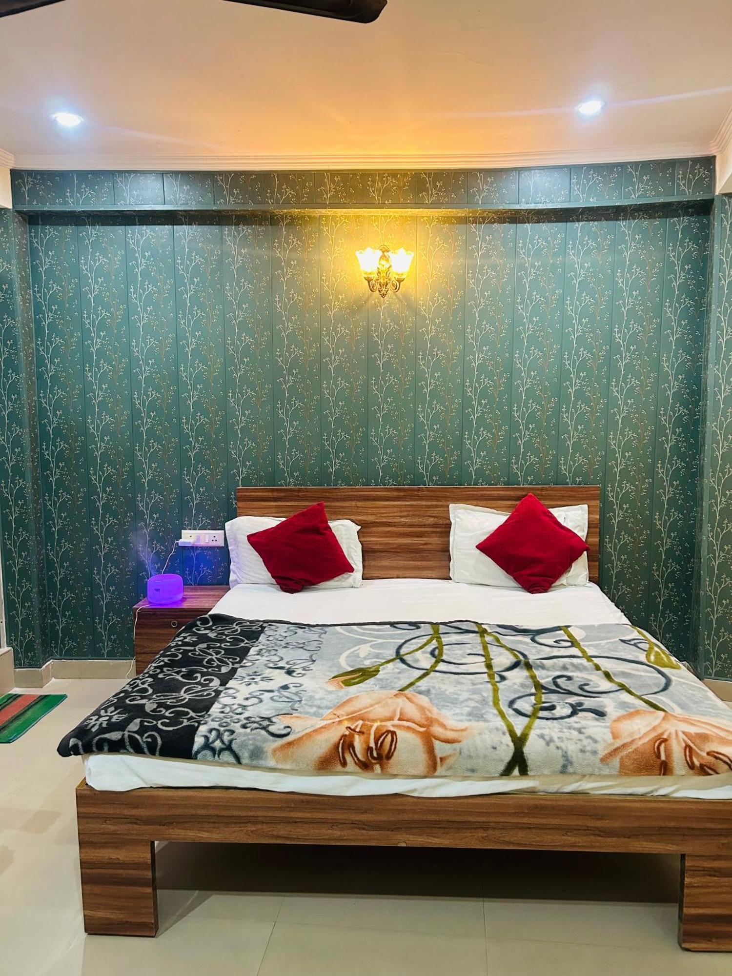 Sainik Guest House 500Mtr From Medanta Hospital Lucknow Exterior photo